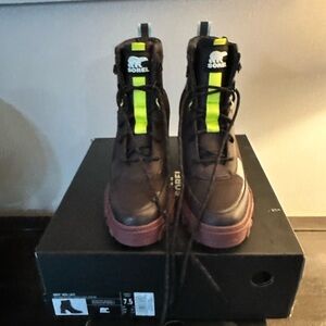 SOREL Waterproof Brex Heeled Chelsea Leather Booties Cinder & Sea Sprite Sz 7.5